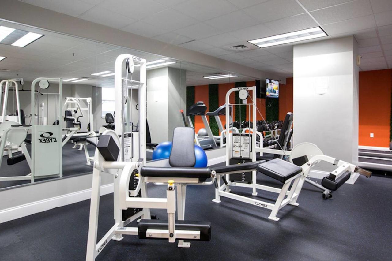 12th FL- SKYLINE W/ CITYSCAPE VIEWS-ROOFTOP POOL - thumb 17