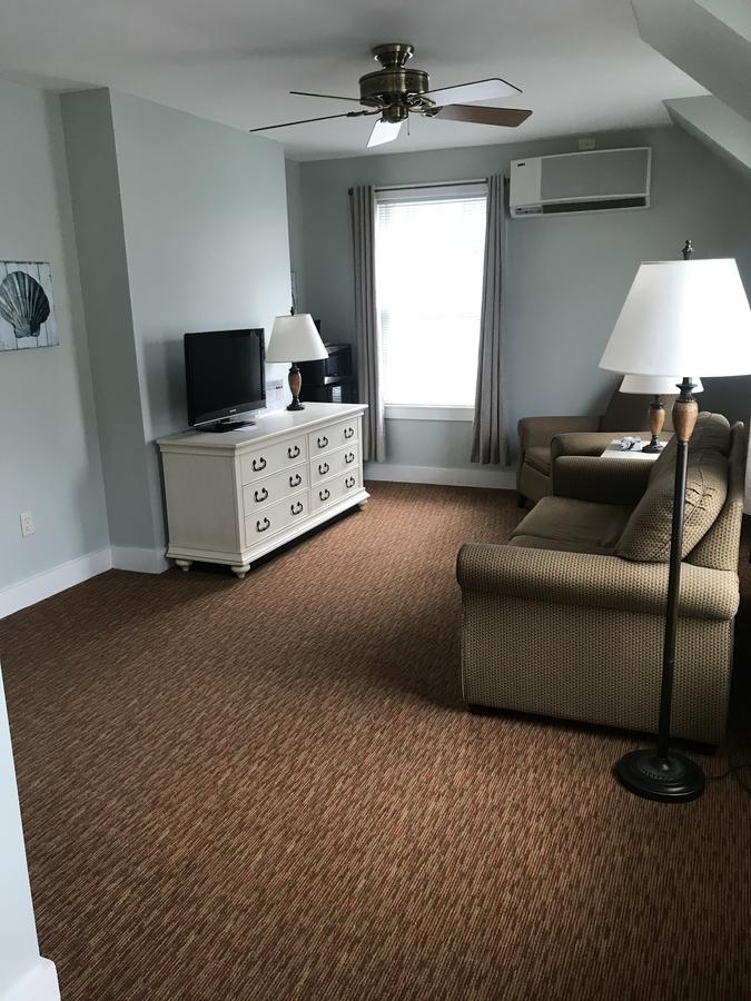 Admiral's Inn Resort - thumb 27