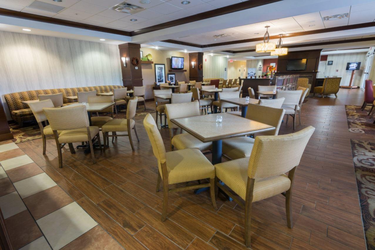 Hampton Inn Bangor - thumb 4