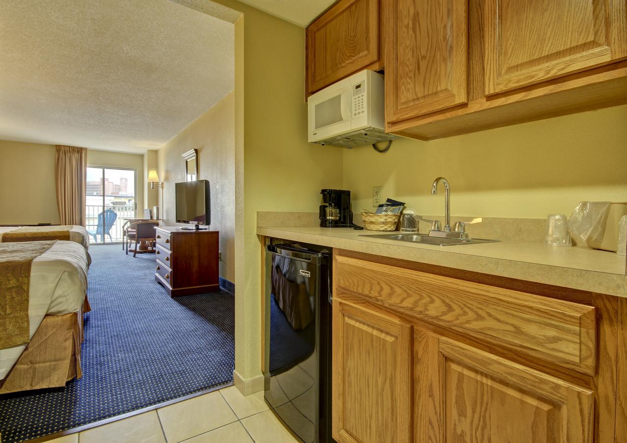 Crystal Beach Hotel - thumb 9