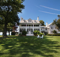 Wades Point Inn on the Bay - Accommodation Ohio