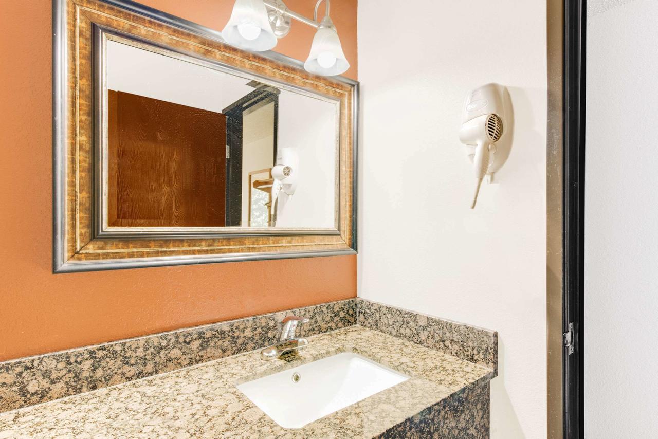 Super 8 By Wyndham Hagerstown - thumb 21