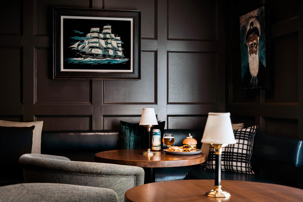 Coonamessett Inn - thumb 3