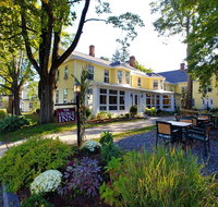 The Village Inn - Accommodation Ohio