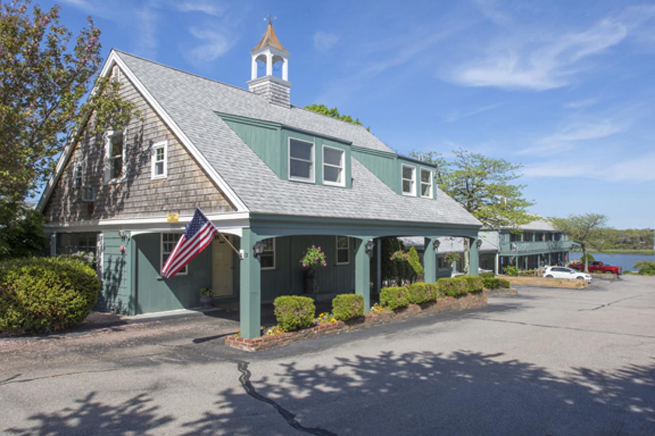 The Cove Motel - thumb 0