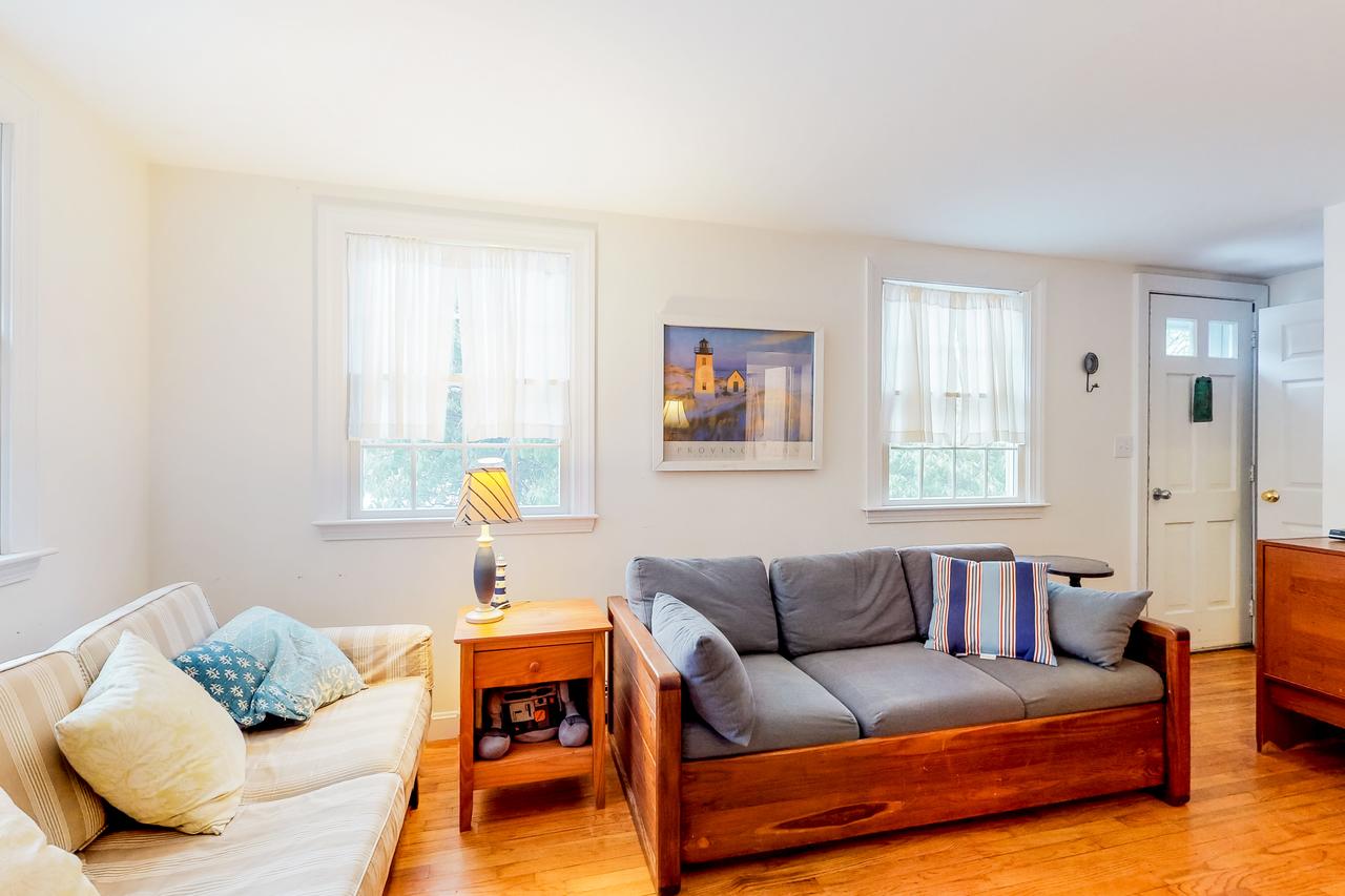 Orleans Oasis - thumb 4