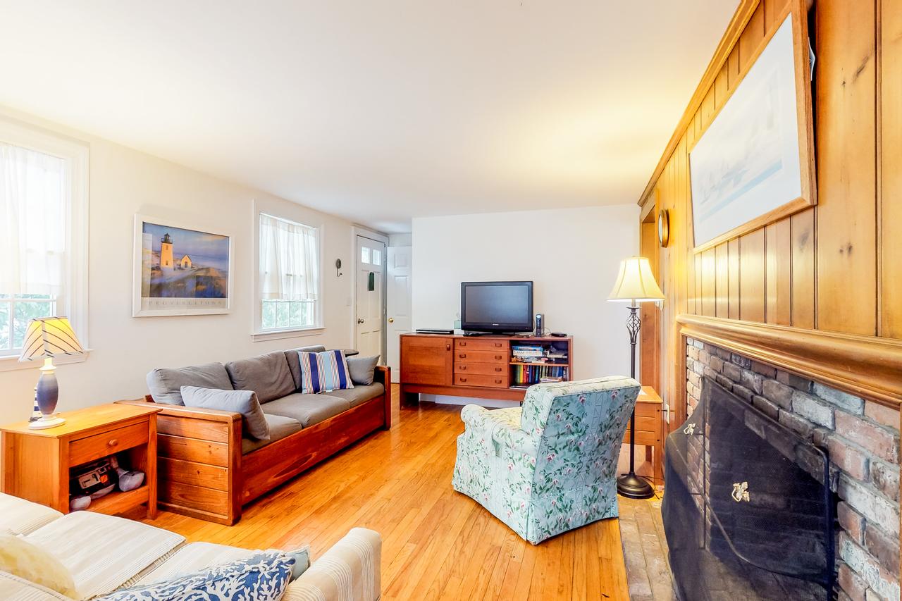 Orleans Oasis - thumb 3