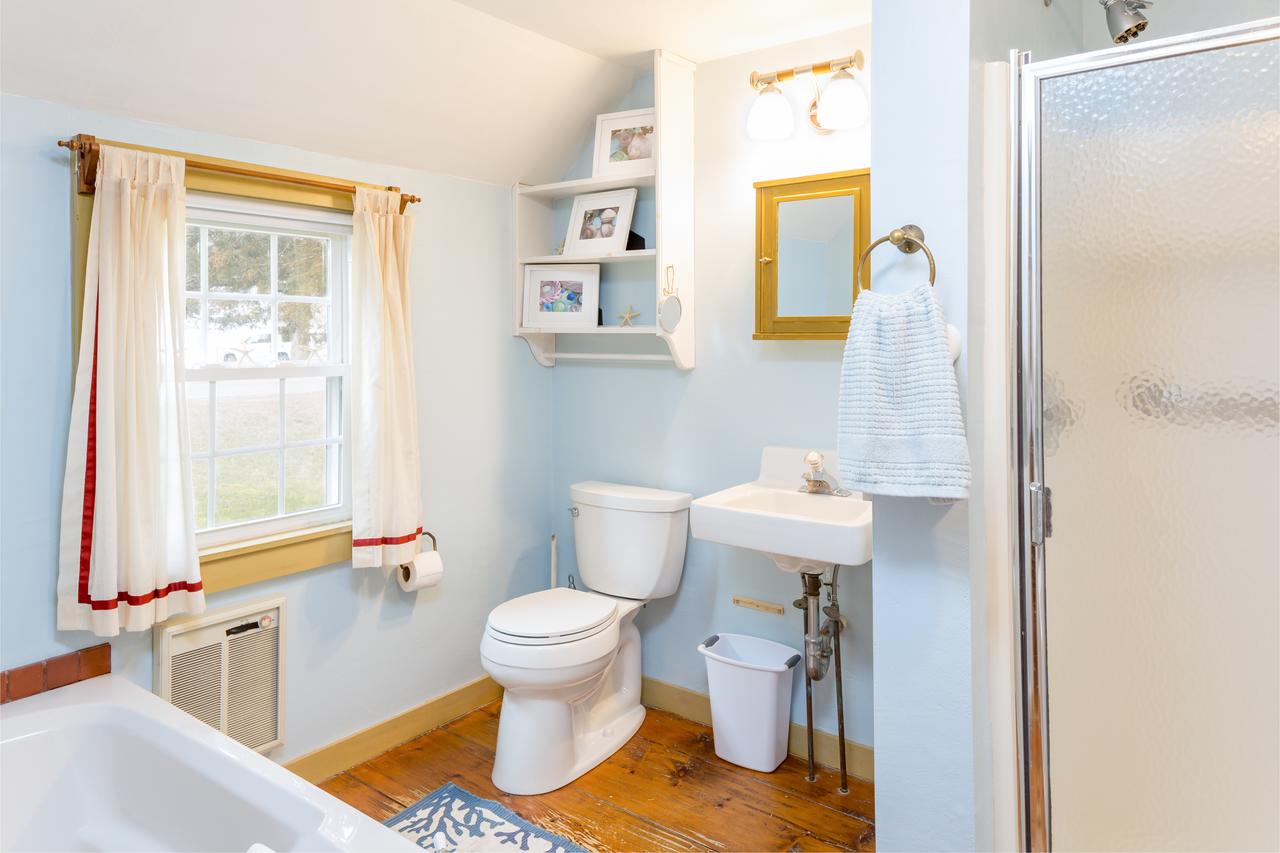 63 Locust Rd Home - thumb 2