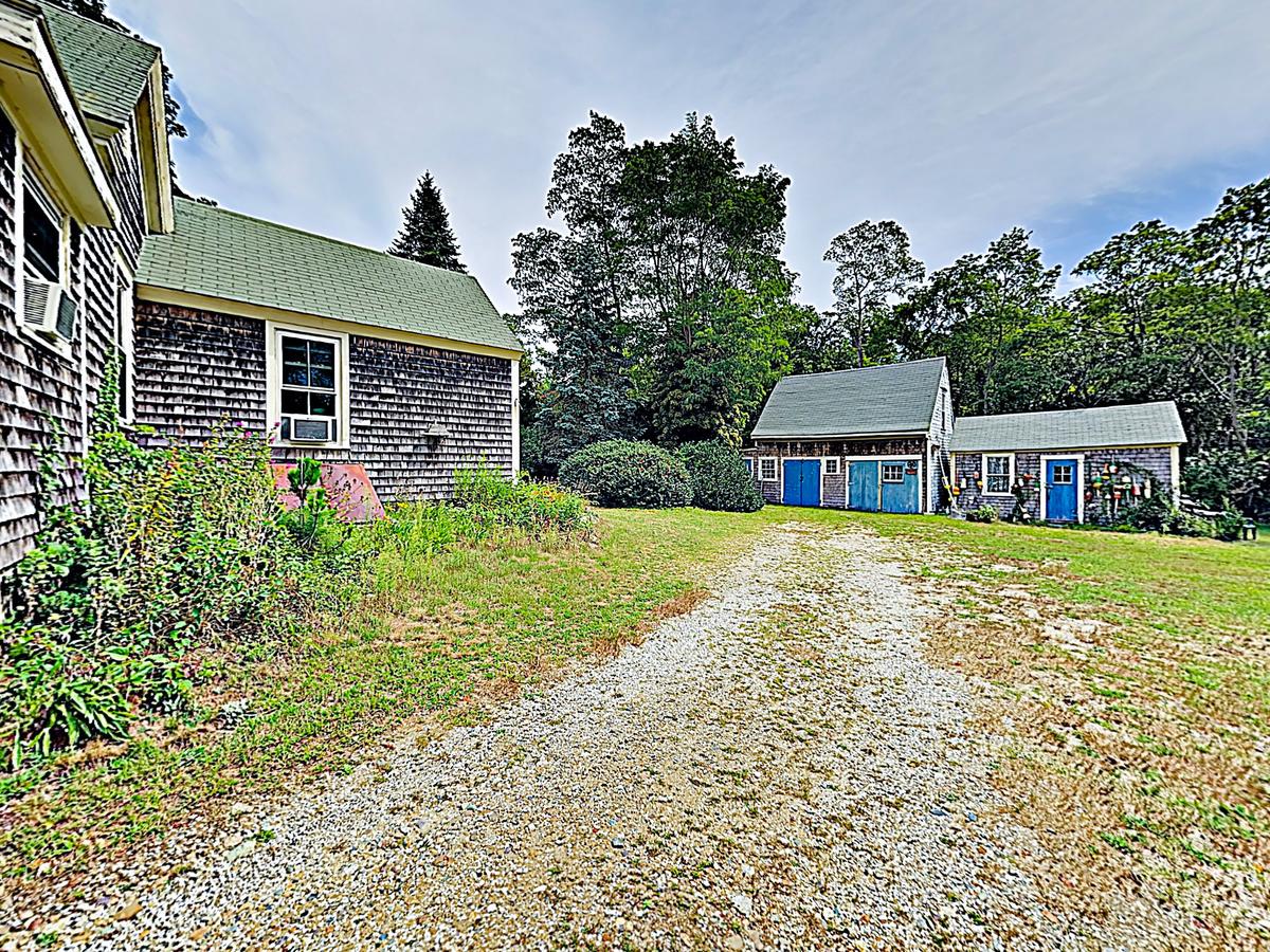 63 Locust Rd Home - thumb 9