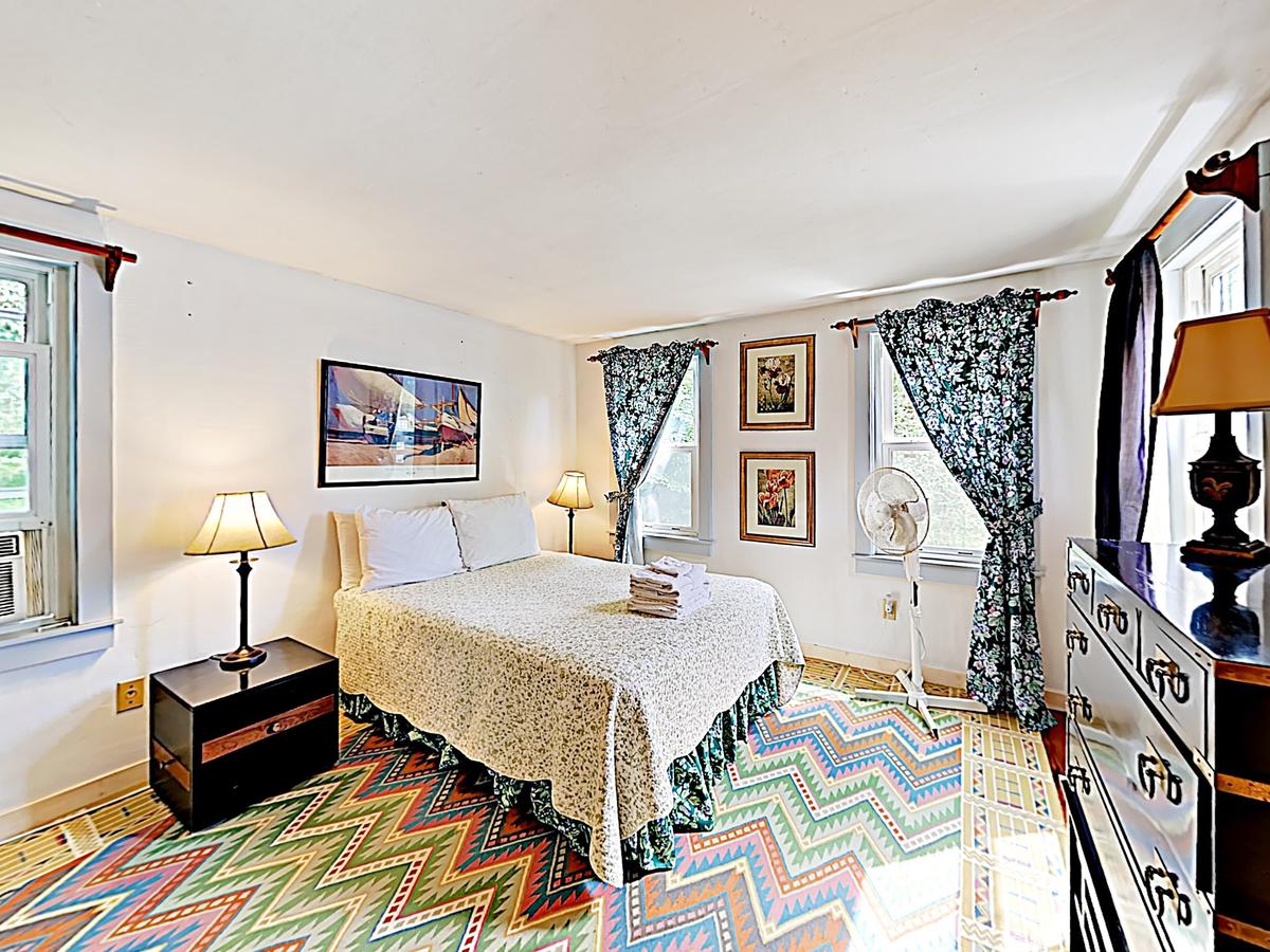 63 Locust Rd Home - thumb 3