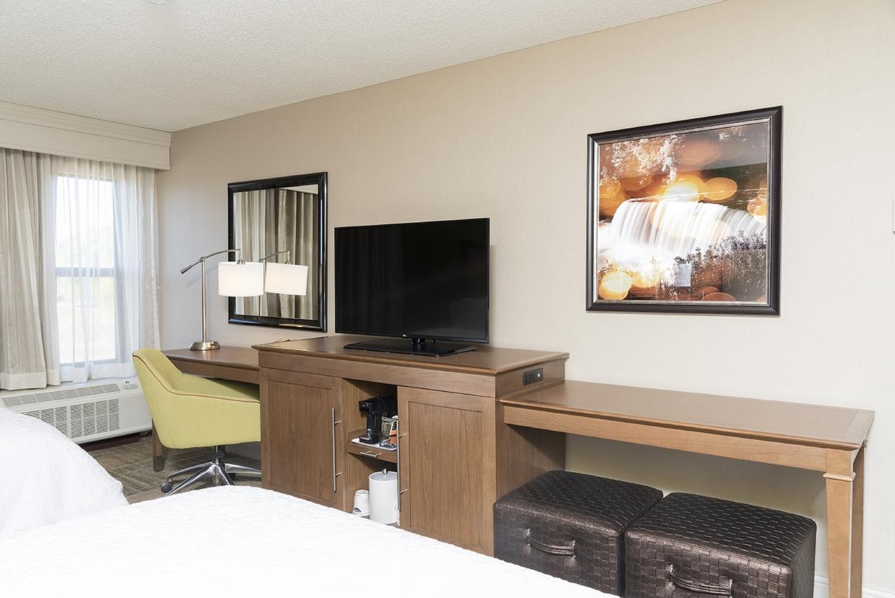 Hampton Inn Mount Pleasant - thumb 4