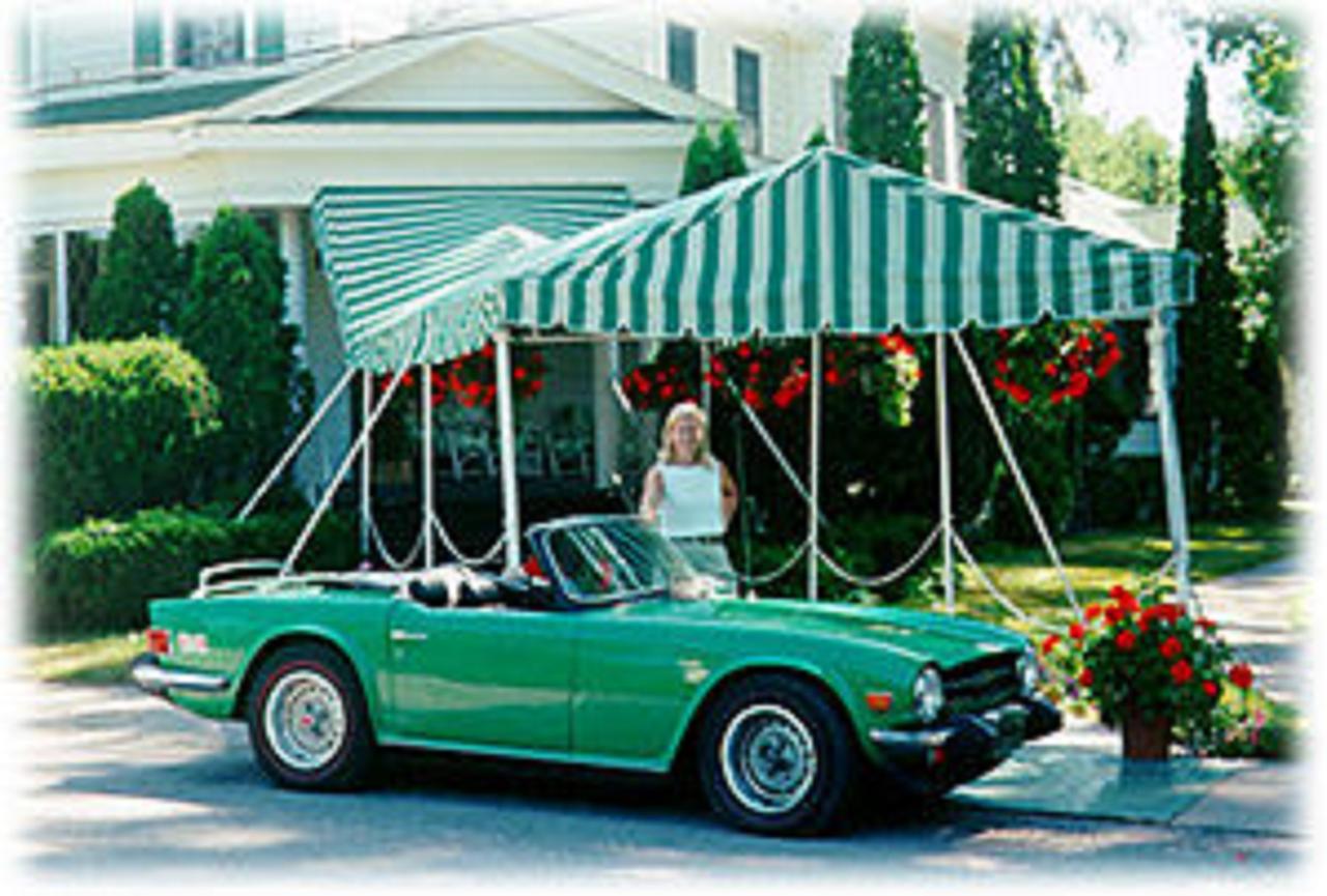 Colonial Inn Harbor Springs - thumb 7