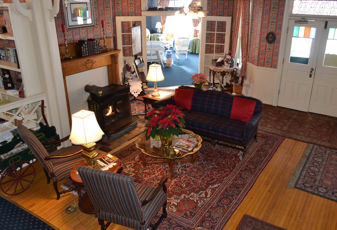 Stafford's Bay View Inn - thumb 14