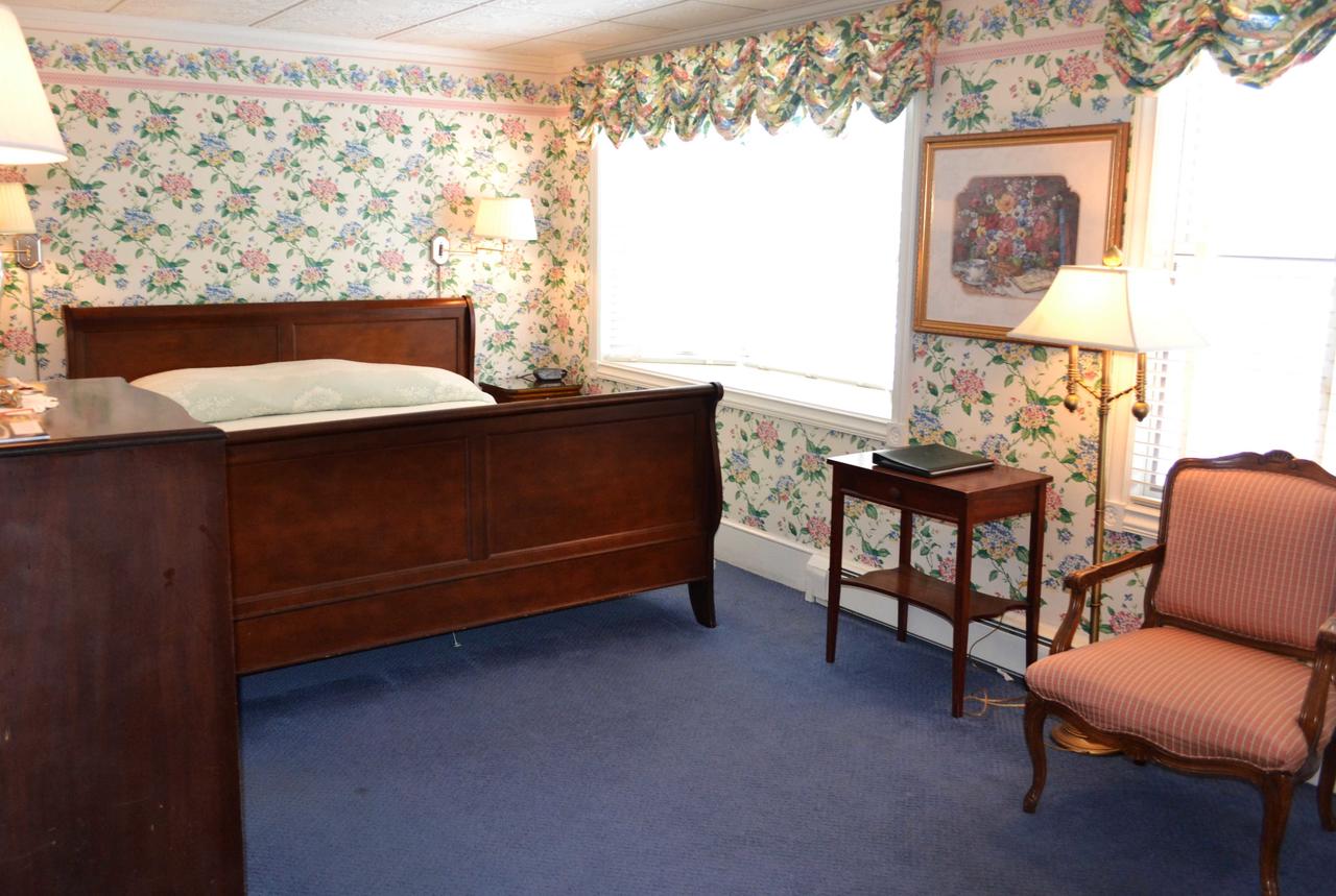 Stafford's Bay View Inn - thumb 21