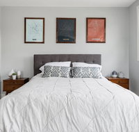 Charming Rustic Modern House Near Royal Oak - Accommodation Ohio