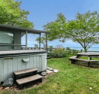 Bluffs Cove - Accommodation Ohio