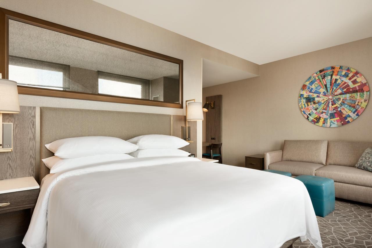 Embassy Suites By Hilton Minneapolis Downtown Hotel - thumb 3