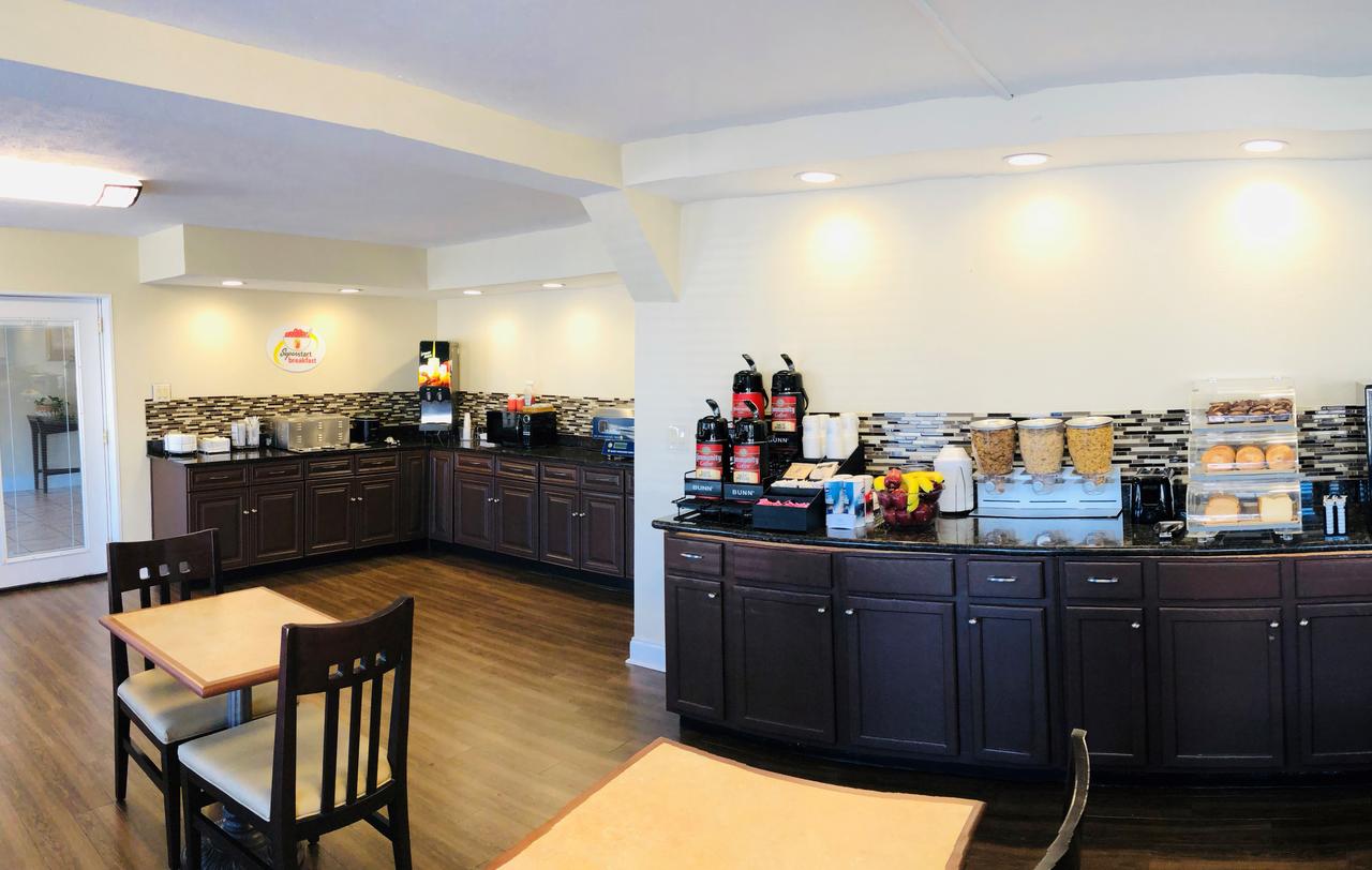 Super 8 By Wyndham Gulfport Near Biloxi - thumb 28