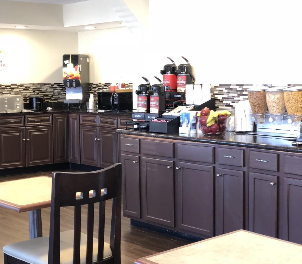 Super 8 By Wyndham Gulfport Near Biloxi - thumb 29