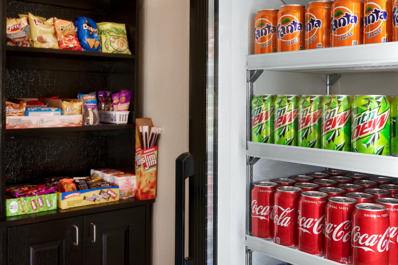 Super 8 By Wyndham Gulfport Near Biloxi - thumb 10