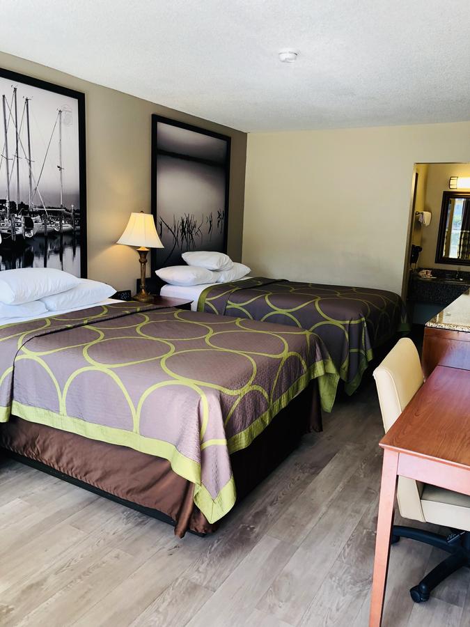 Super 8 By Wyndham Gulfport Near Biloxi - thumb 37