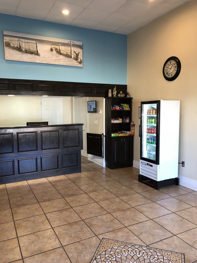 Super 8 By Wyndham Gulfport Near Biloxi - thumb 22