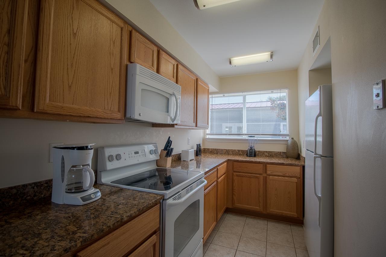 Oak Shores 93 - Two Bedroom Apartment - thumb 11