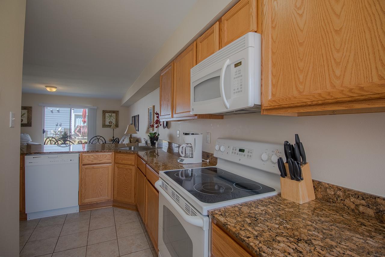 Oak Shores 93 - Two Bedroom Apartment - thumb 4