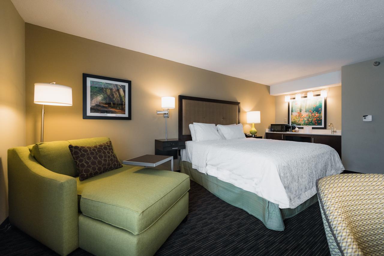 Hampton Inn Meridian - thumb 42