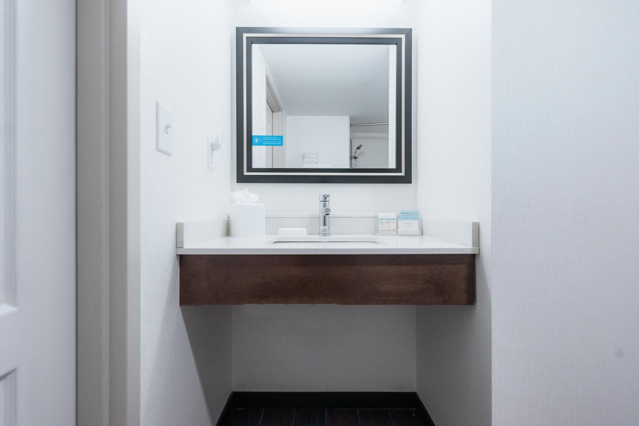 Hampton Inn Meridian - thumb 30