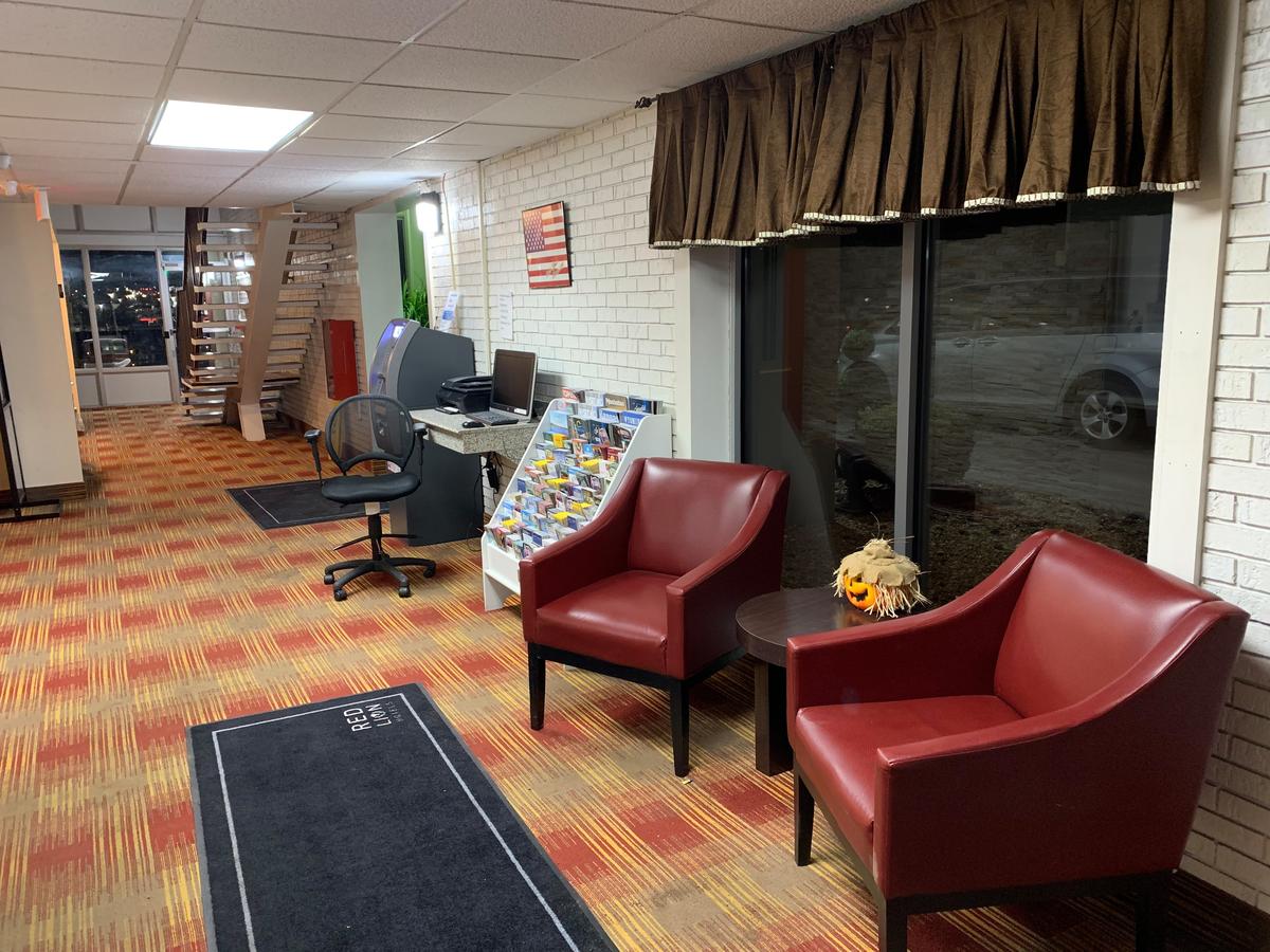 Red Lion Inn & Suites Kansas City Independence - thumb 9