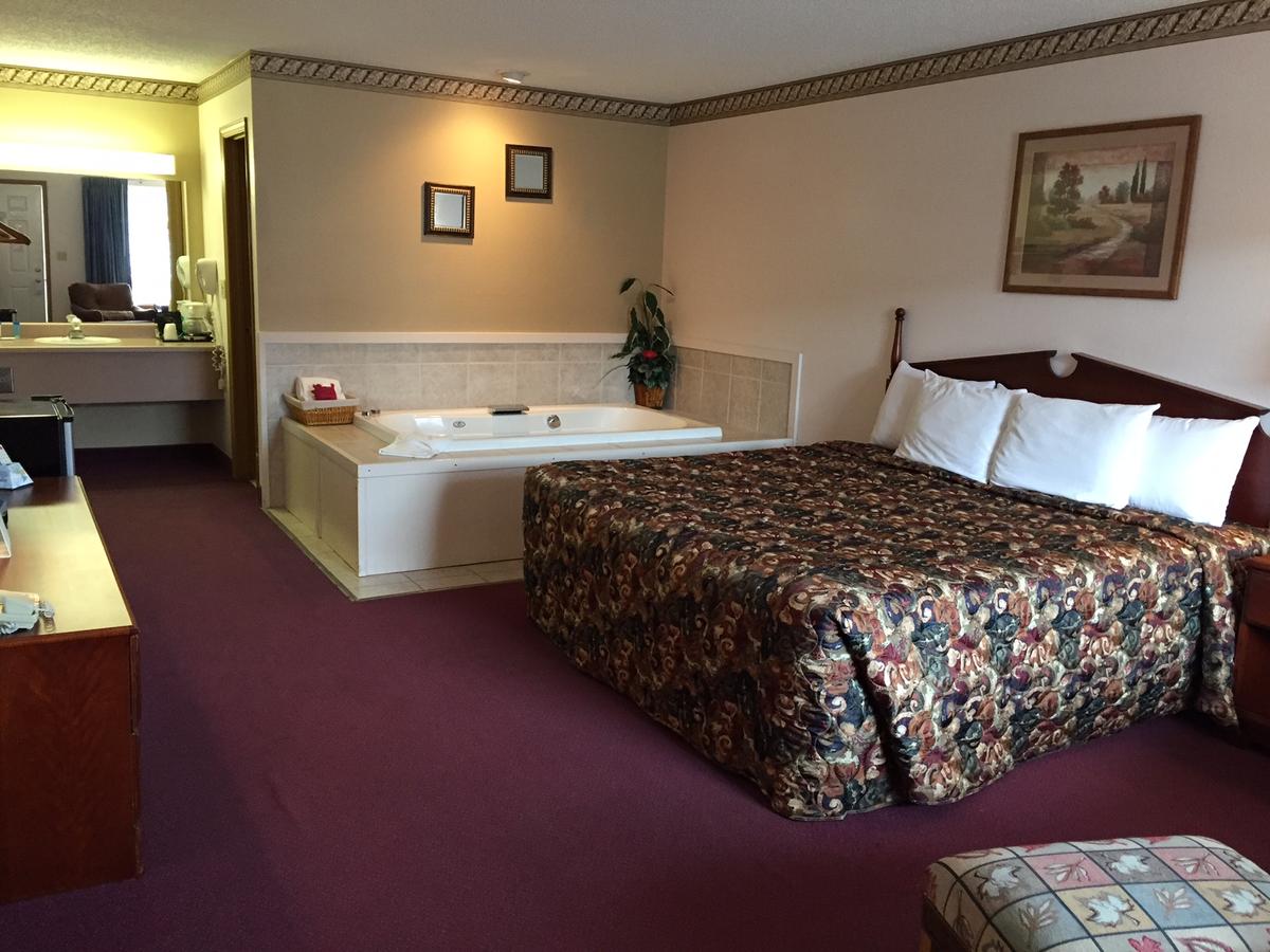 Twelve Oaks Inn - thumb 30