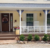 Cottage by the Castle - Accommodation Ohio