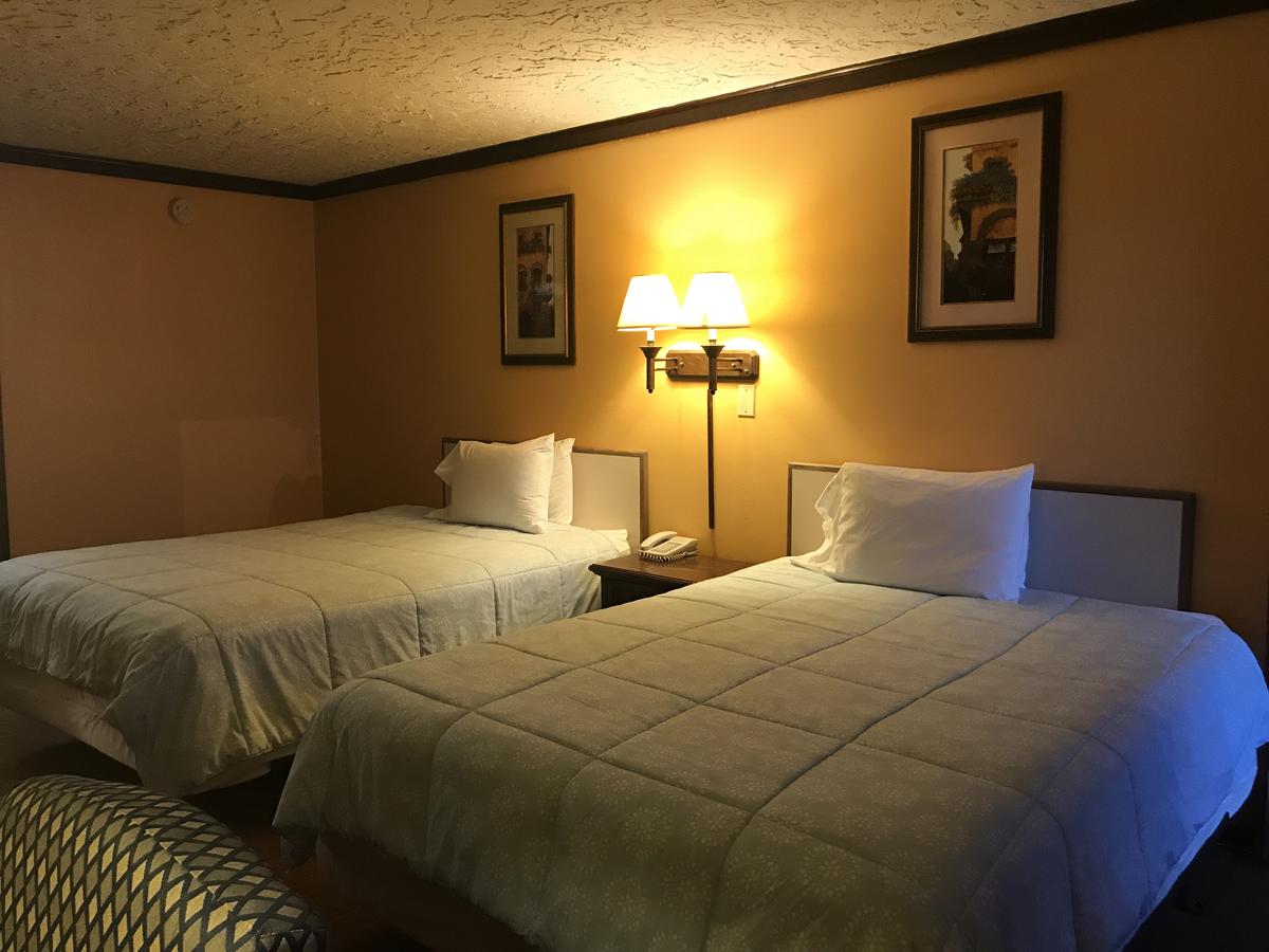 Carthage Inn - thumb 10