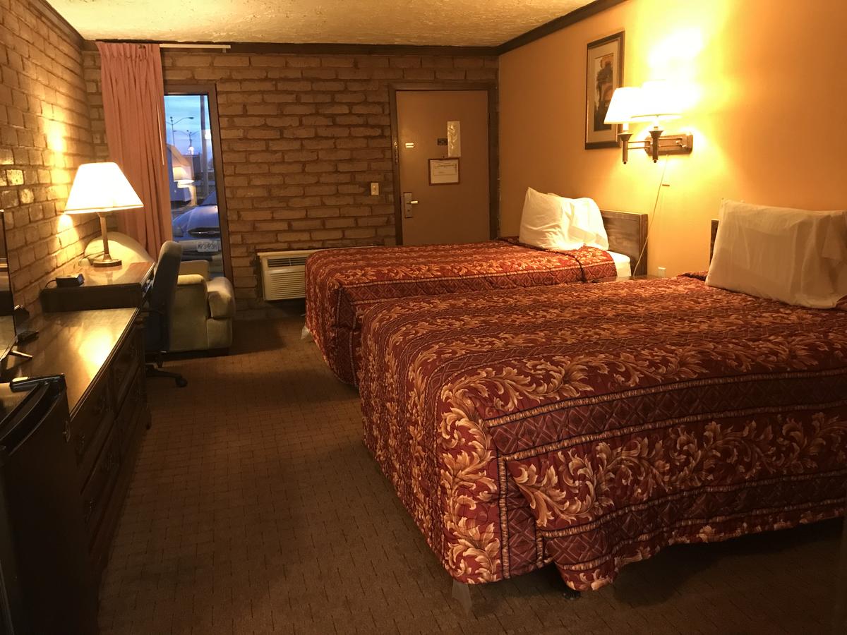 Carthage Inn - thumb 1