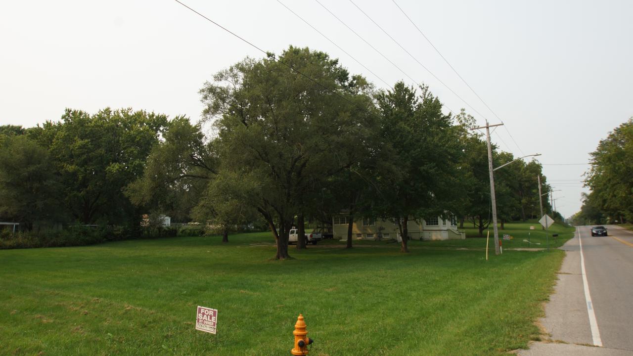 3 Bedroom Home / 4 Beds - Sleeps 8 / Near Concerts And Sports - thumb 3