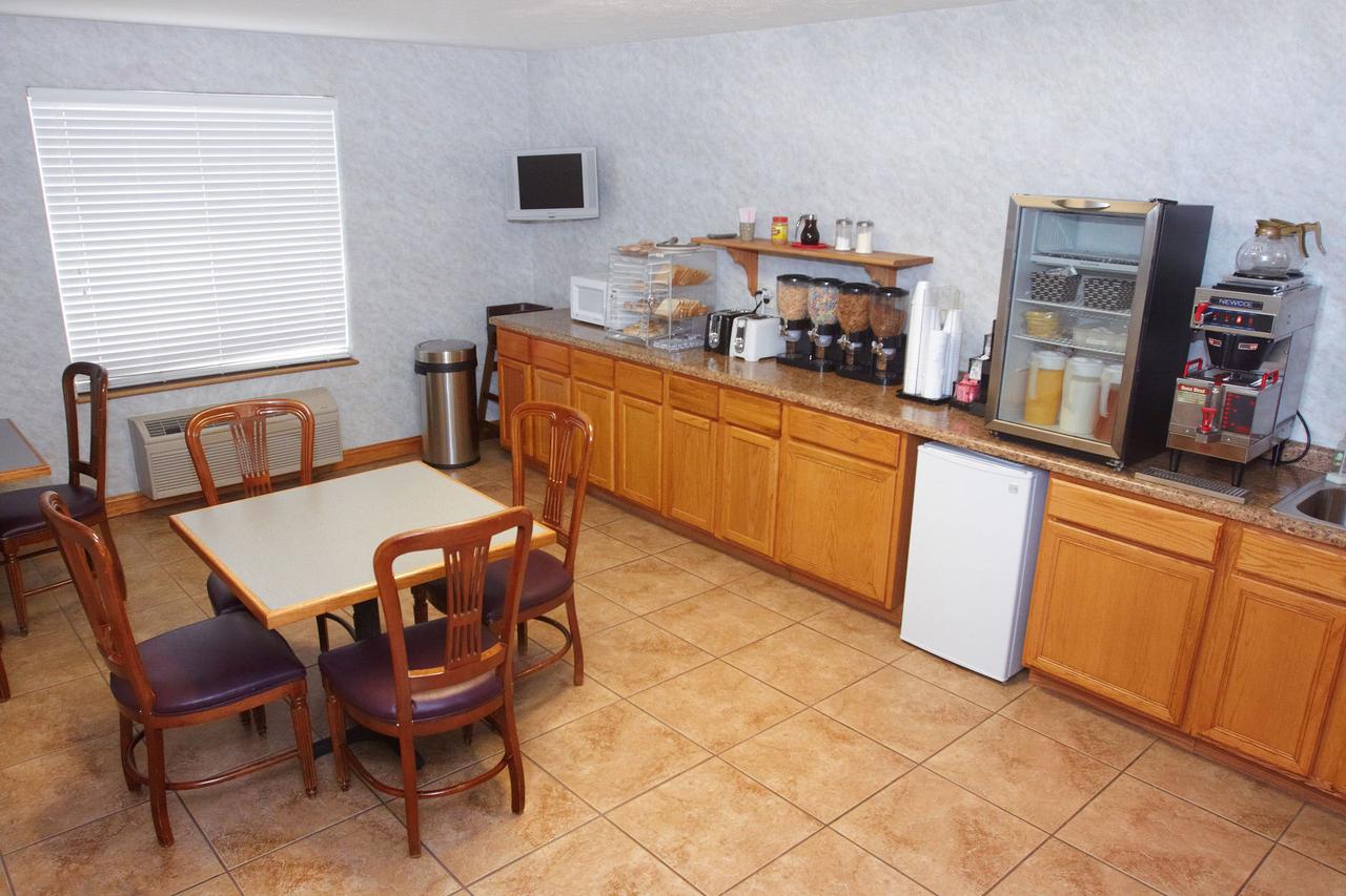 Victorian Inn North - thumb 23