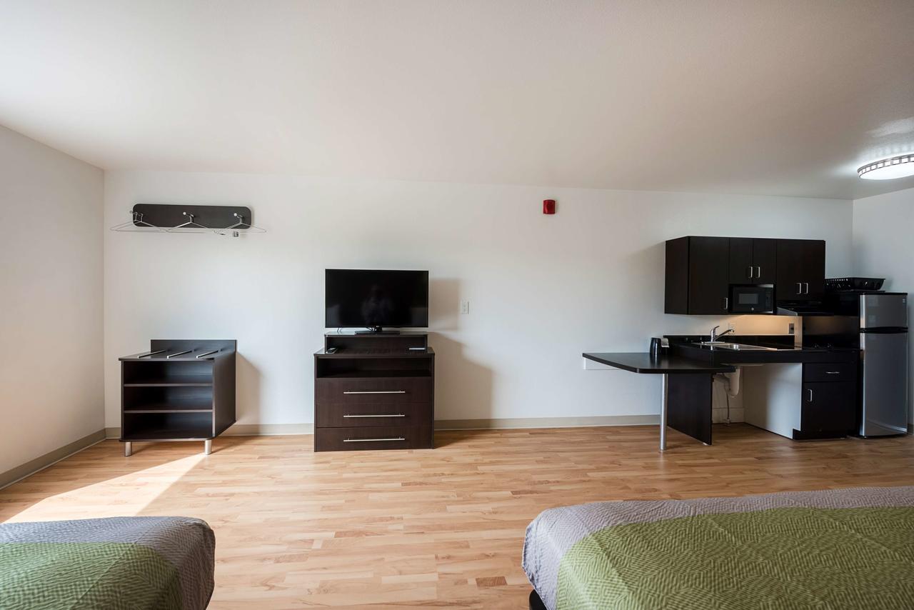 Studio 6 Sparks, NV Tahoe Reno Industrial Center - thumb 37