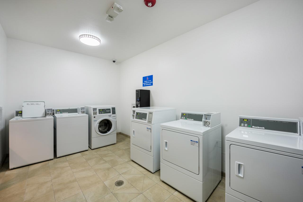 Studio 6 Sparks, NV Tahoe Reno Industrial Center - thumb 17