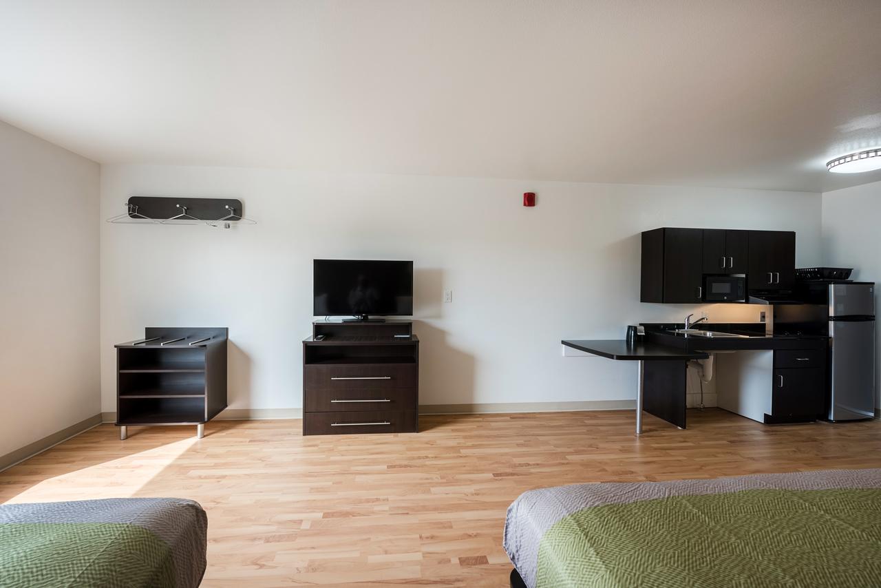 Studio 6 Sparks, NV Tahoe Reno Industrial Center - thumb 12