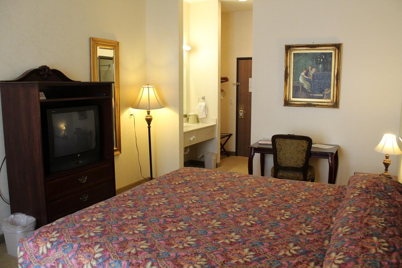 Silverland Inn & Suites - thumb 44