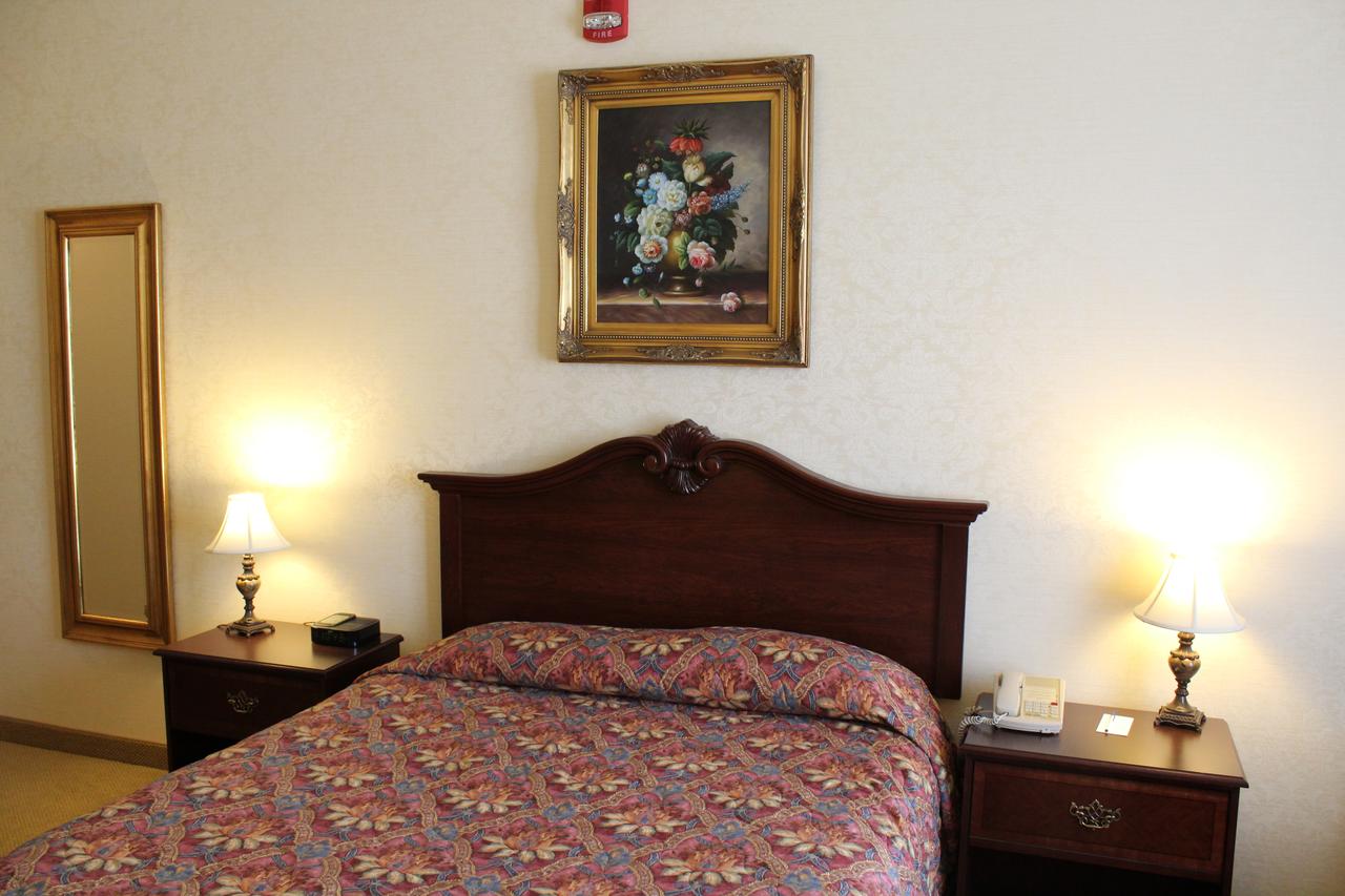 Silverland Inn & Suites - thumb 37