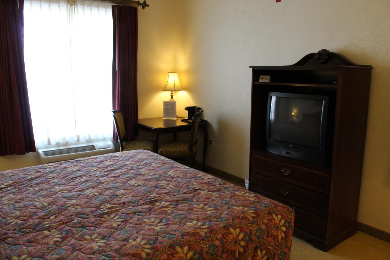 Silverland Inn & Suites - thumb 42