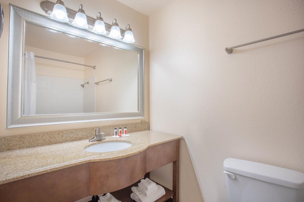 Travelodge By Wyndham Hawthorne - thumb 7