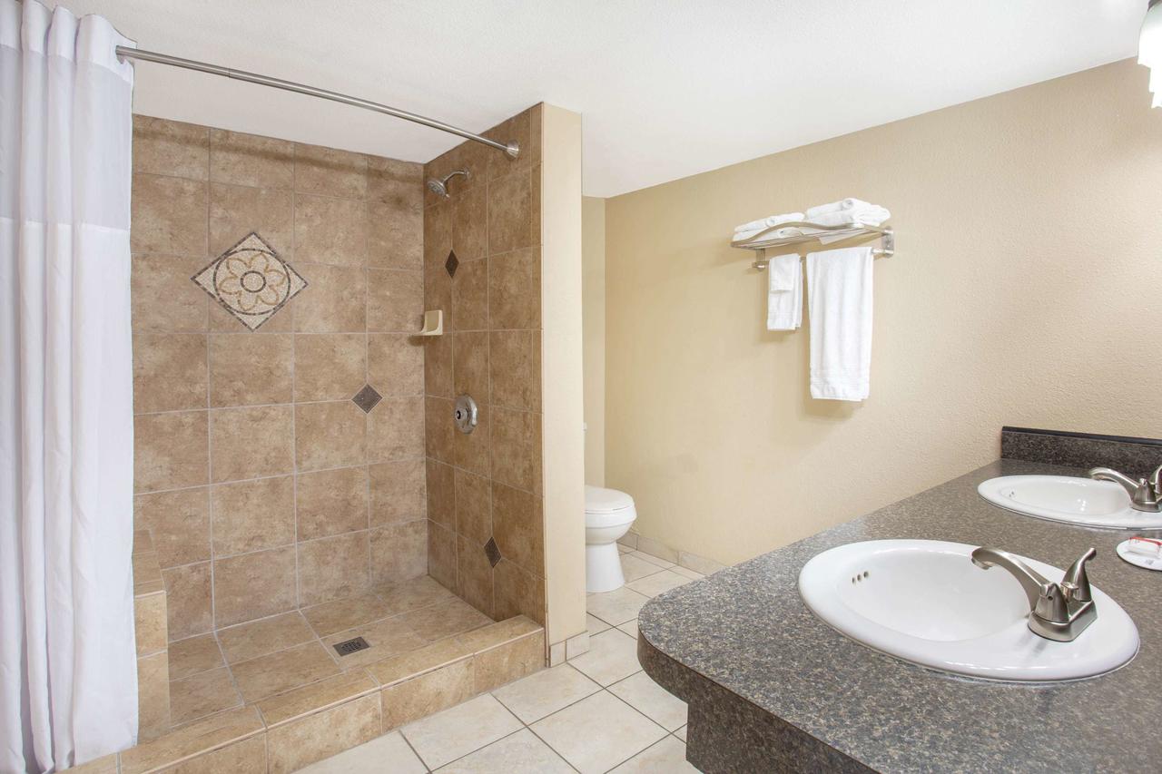 Travelodge By Wyndham Hawthorne - thumb 35