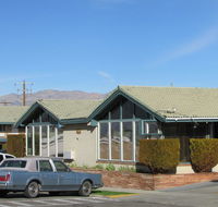 Travelodge by Wyndham Hawthorne - Accommodation Ohio