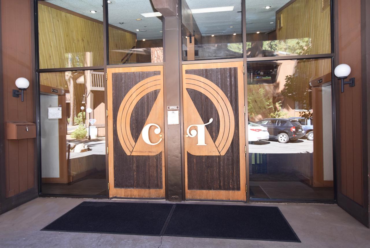 Club Tahoe Resort - thumb 3