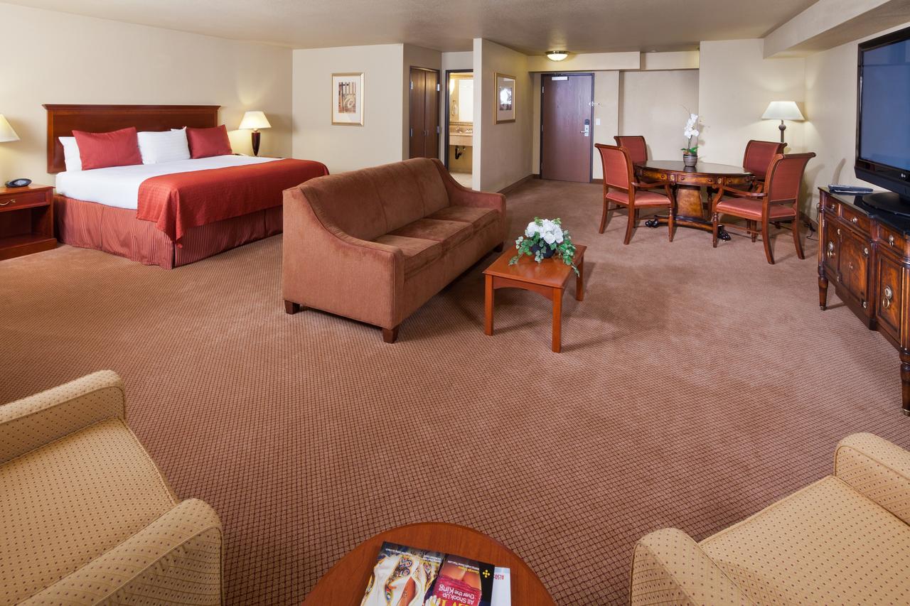 Best Western Plus Henderson Hotel - thumb 10