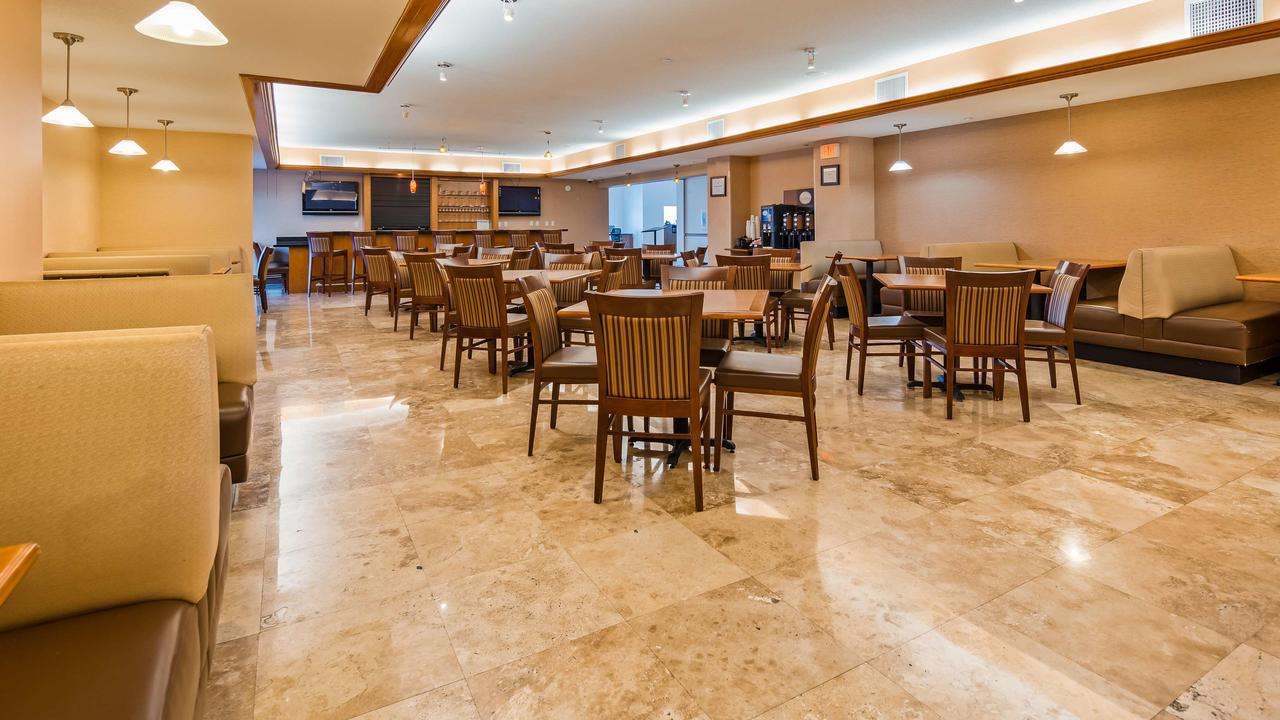 Best Western Plus Henderson Hotel - thumb 37