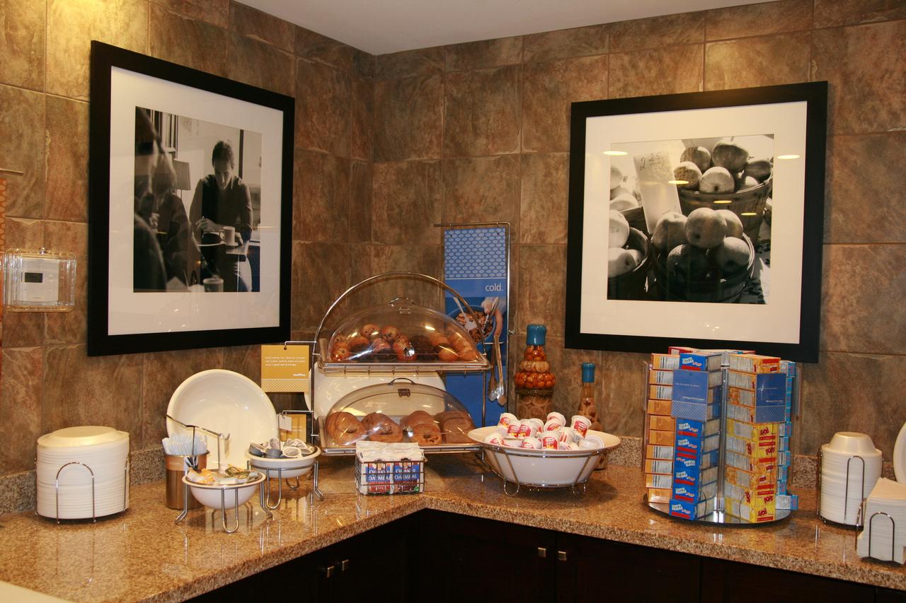 Hampton Inn & Suites Las Vegas South - thumb 8